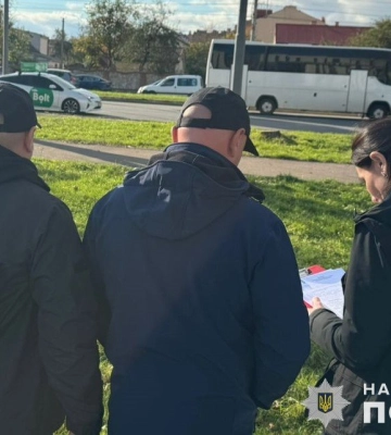 На Львівщині керівника благодійного фонду підозрюють у спробі перевести через кордон військовозобов’язаного