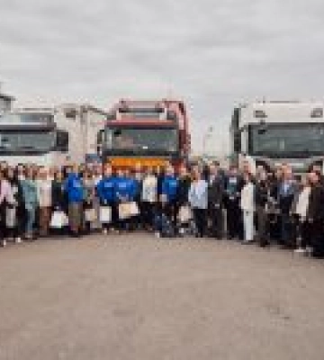 В Києві презентували пілотний проєкт з підготовки та працевлаштування водійок вантажівок