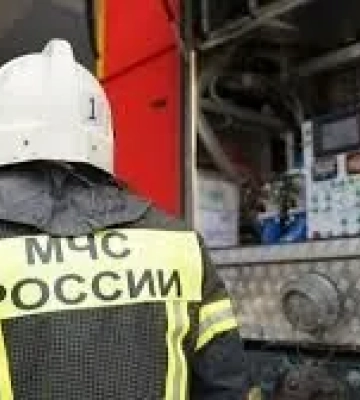 В Феодосии после атаки БПЛА горит нефтебаза после атаки БПЛА