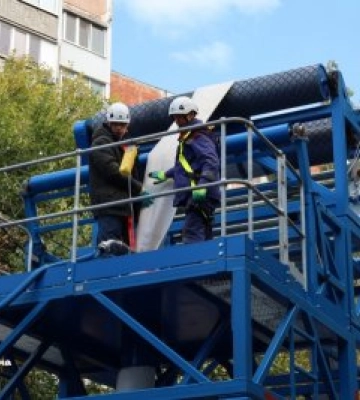 У Миколаєві для ремонту каналізації почали використовувати сучасну технологію «полімерної панчохи»