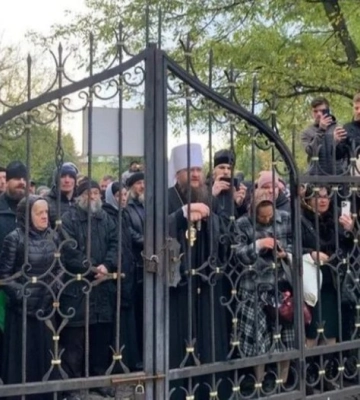 Головний храм Черкас штурмували прихильники УПЦ МП (ВІДЕО)