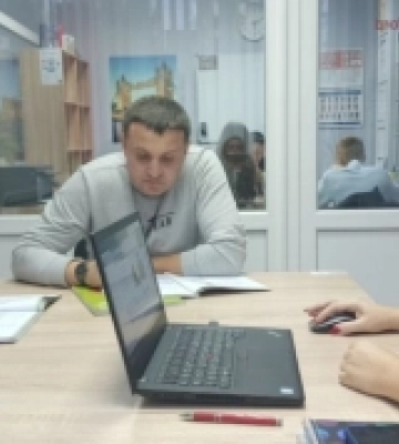 У Луцьку безплатно навчають учасників бойових дій та ветеранів війни англійської мови