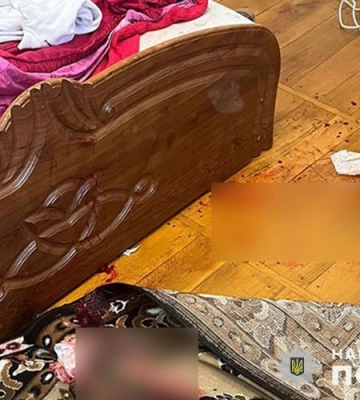 На Тернопільщині померла жінка, яку жорстоко побив син
