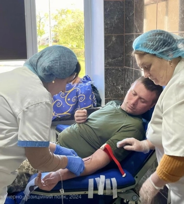 На Рівненщині військовослужбовці долучилися до здачі крові
