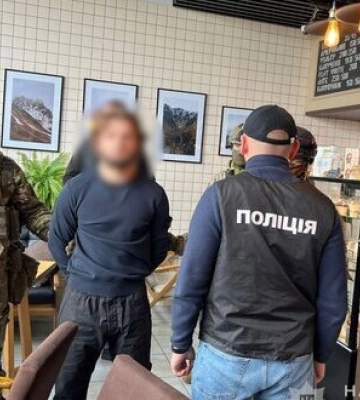 У Києві затримали учасника "сходки кримінальних авторитетів", які займались переправленням військовозобов’язаних через кордон. ФОТО