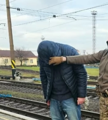 Працівник Укрзалізниці з Дніпра отримав від ворога трохи більше ніж 17 тис. гривень, а від суду  — довічне ув’язнення за державну&amp;hellip;