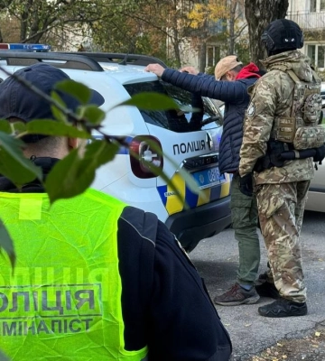 На Рівненщині правоохоронці затримали збувача канабісу