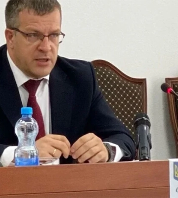 «Інвалідний» скандал. Головний прокурор Хмельниччини звільнився, але «по-хитрому»