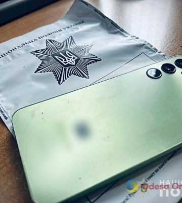 У центрі Одеси вуличний грабіжник напав на літню жінку