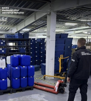 У Києві БЕБ викрили незаконне виробництво рідин для електронних сигарет на суму 45 млн гривень
