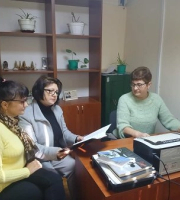 Свалявські податківці інформують відвідувачів ЦОП про можливості «Електронного кабінету платника»