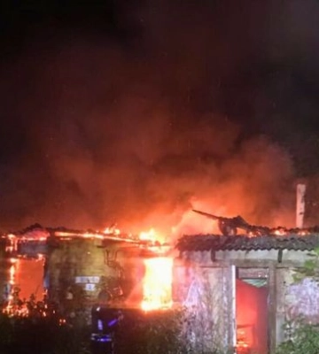 Серед завалів виявили чоловіка: на Волині згорів будинок