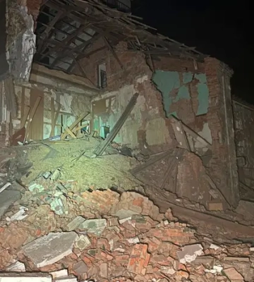 Росіяни атакували підрозділ рятувальників у Шостці: 5 поранених