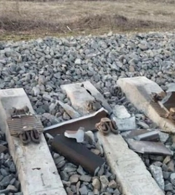 Ночной обстрел Харьковщины: поврежден железнодорожный путь