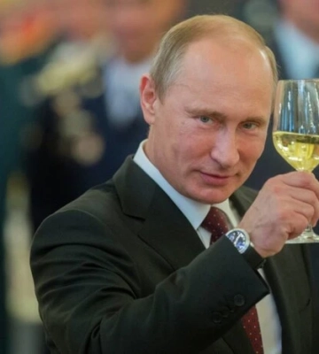 Росіяни святкують день народження людини, яка найбільше їх убила від часів Другої світової війни