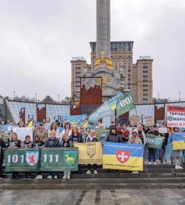 У Києві відбулася мирна масова акція на підтримку зниклих безвісти та полонених захисників. ФОТОрепортаж