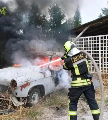 У Кропивницькому горів автомобіль ГАЗ