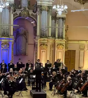 Музика, яка об’єднує: симфонічний оркестр «Українського радіо» закінчив український тур у Львові