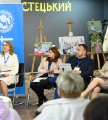Щоб у житті дітей не було інтернату: у Луцьку прийомні батьки поділились своїми історіями