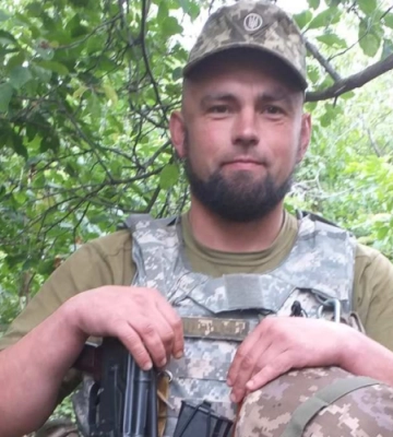 У Луцький район до рідного дому «на щиті» повертається загиблий Герой Микола Лотоцький. Просять гідно зустріти