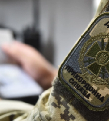 На Львівщині викрили іноземця, який намагався вивезти з України старовинну ікону