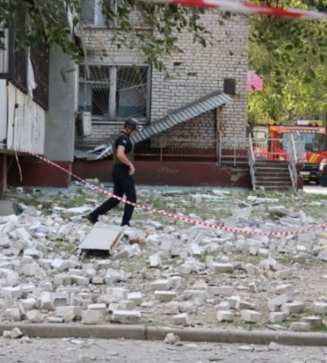 Ворог вдарив двома КАБами по центру Запоріжжя, є постраждалі