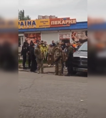 В Запорожье военный выстрелил во время ссоры с людьми: в ТЦК заявили об угрозе (видео)