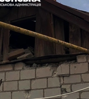 Вночі російські військові обстріляли Корабельний район Херсона  