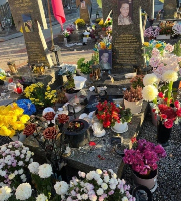 23 могили військових, волонтерів та політв’язнів пошкодили вандали на Личаківському кладовищі