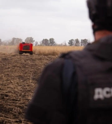 Сапери показали, як розміновують Харківщину за допомогою спецмашини