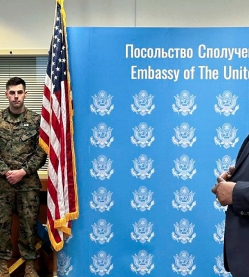 Міністр оборони США прибув з візитом до Києва