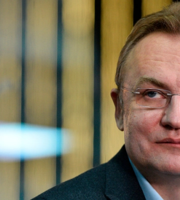 Мэр Львова предлагает возобновить авиасообщение в Украине: что он заявил
