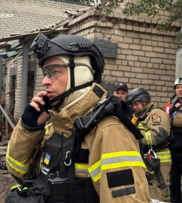 Ворог вдарив по дитячому садочку в Запоріжжі: під завалами були люди (ФОТО)