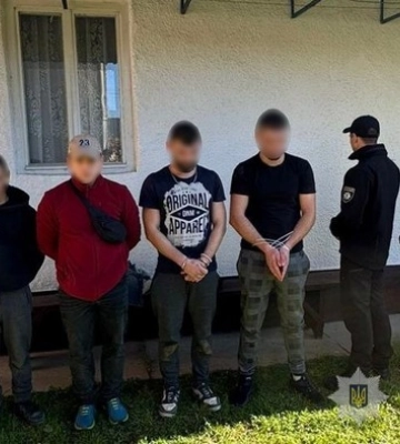 На Закарпатті заблоковано ще три канали переправлення ухилянтів за кордон – пʼятьох організаторів затримано