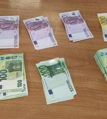 На Волині митники вилучили в українця «зайві» €7300