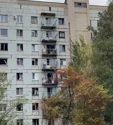 Російські війська обстріляли житловий квартал Запоріжжя: є поранені. ВІДЕО, ФОТО