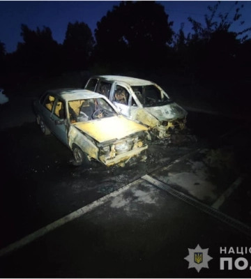 На Дніпропетровщині двоє підлітків спалили військове авто та релейну шафу залізниці