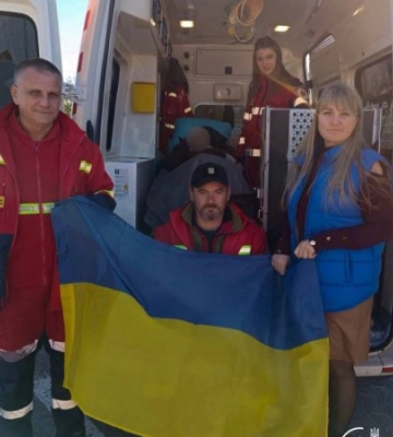 Из оккупированного Крыма эвакуировали 77-летнюю украинку. ФОТОрепортаж