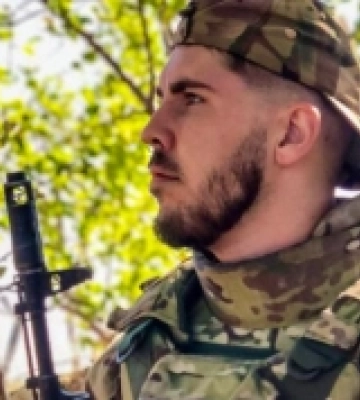 Із журналістів – у військові: історія волинського бійця Олександра Зелінського, який отримав поранення на фронті. ВІДЕО