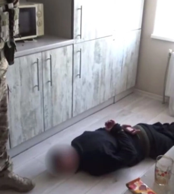 Познакомился в соцсети — в Сумах задержали мужчину за развращение 13-летней девочки