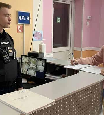 У школах Полтавщини хочуть встановити металошукачі та тривожні сигналізації