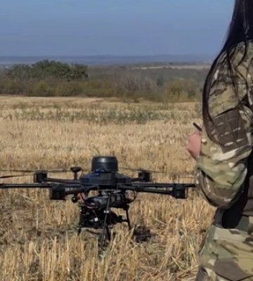 У волинській «сотці» бійчиня «Миша» літає дроном «Вампір»