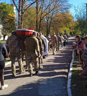 У Долинській громаді попрощалися із полеглим воїном