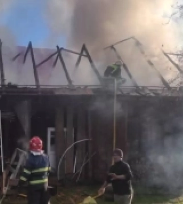 У селі Волосянка згорів хлів та дві тонни сіна