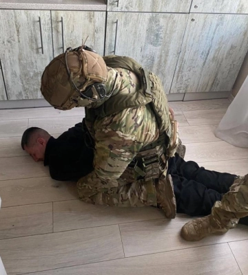 Підозрюваному в розбещенні малолітньої сумчанину обрано запобіжний захід