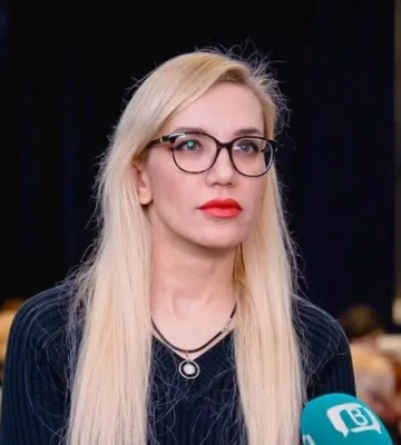 Глава налоговой Сумщины взяла в долг миллионы гривен у своего 12-летнего сына