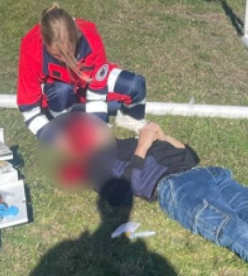 На Волині футбольні ворота впали на студента: він у важкому стані