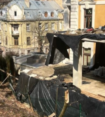 Прокурори через суд вимагають знести самобуд біля Стрийського парку у Львові