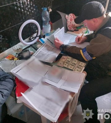 На Волині поліція ліквідувала злочину групу, яка торгувала «документами» для ухилянтів. З’явилося ві