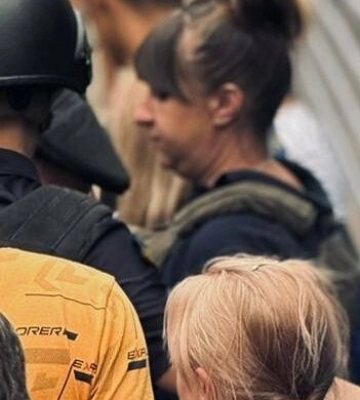 Рятівний потяг: жителі Донеччини щодня евакуюються до Дніпропетровщини та Львівщини